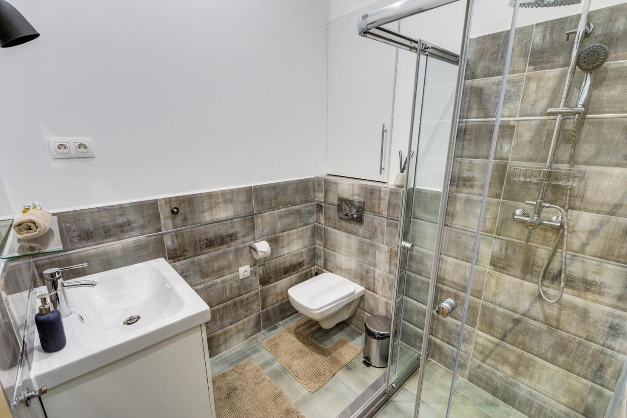 Rozsa Appartement *