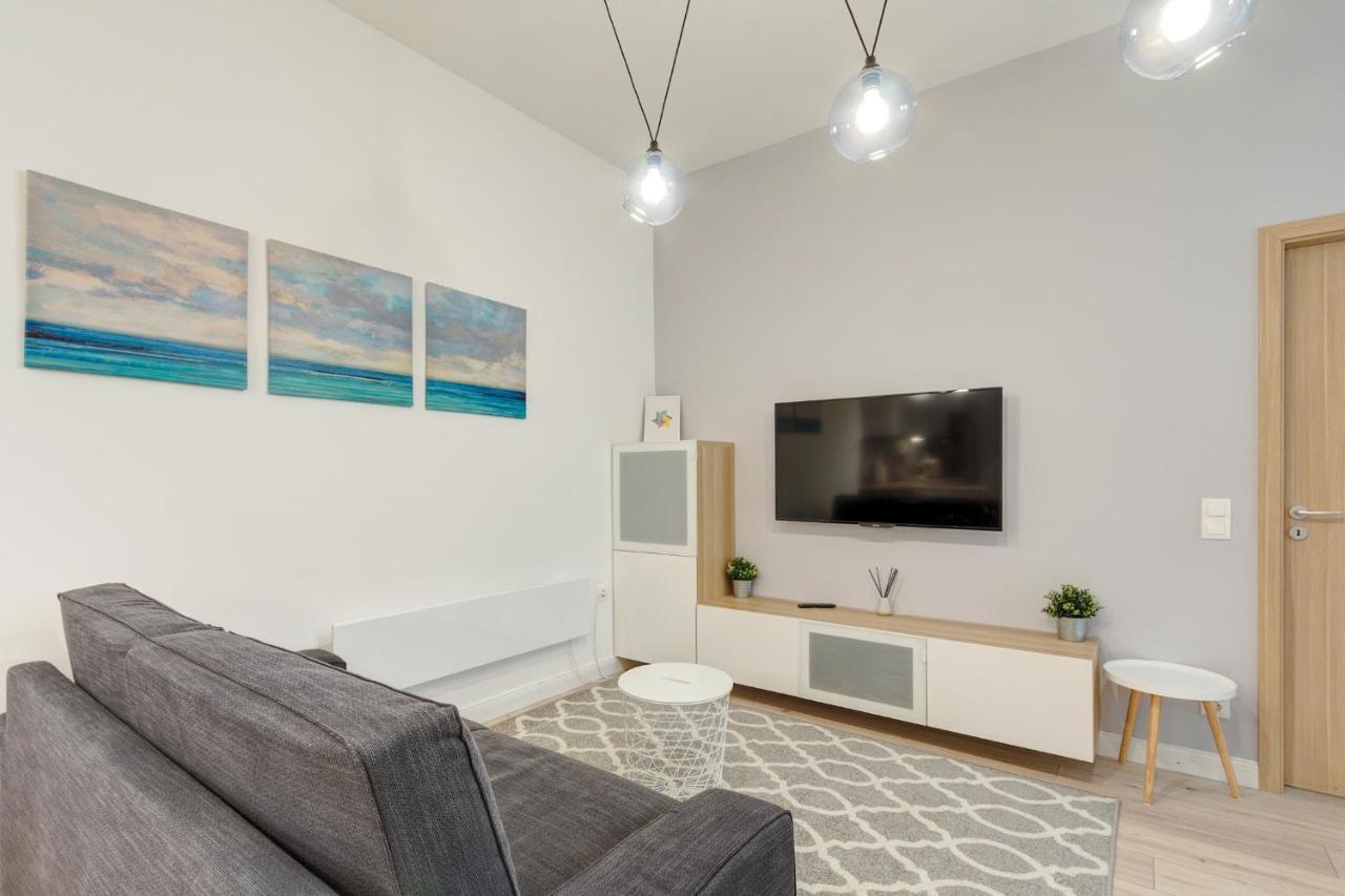 Rozsa Apartman *